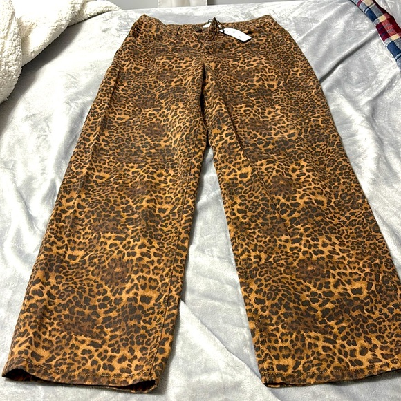 Garage Leopard Jeans, low waisted, never worn, with tags - Picture 1 of 4